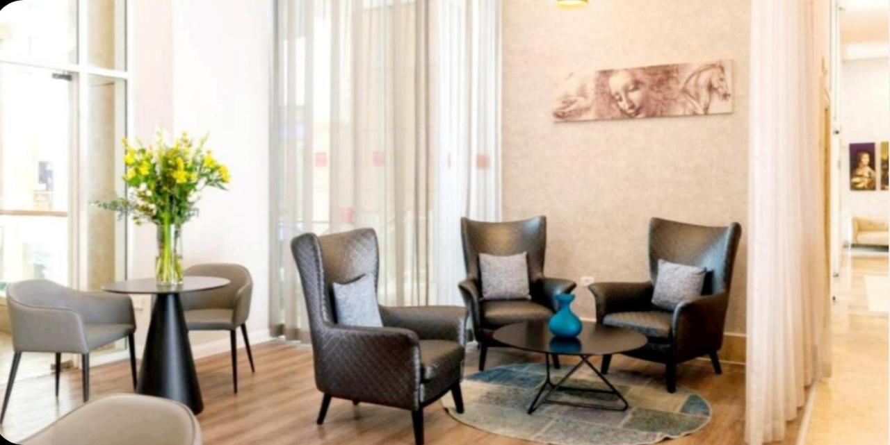 7 Hotel Apartment Short Time Tlv Bat Yam Exteriör bild