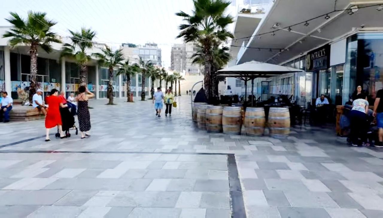 7 Hotel Apartment Short Time Tlv Bat Yam Exteriör bild
