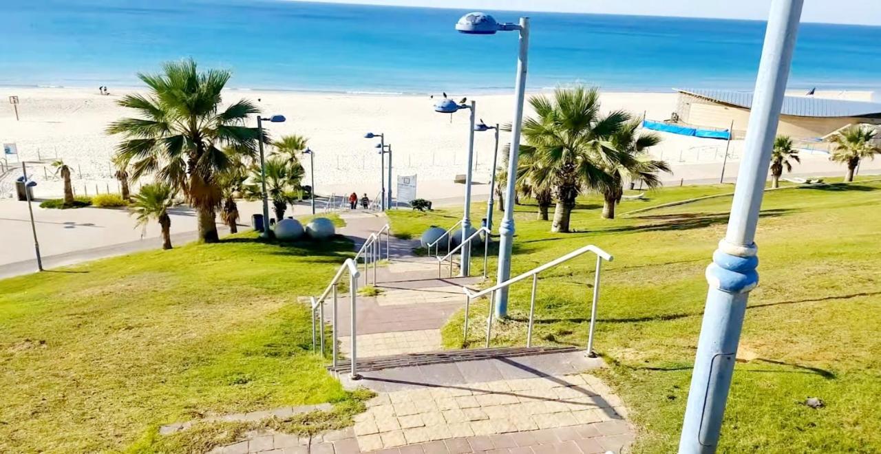 7 Hotel Apartment Short Time Tlv Bat Yam Exteriör bild